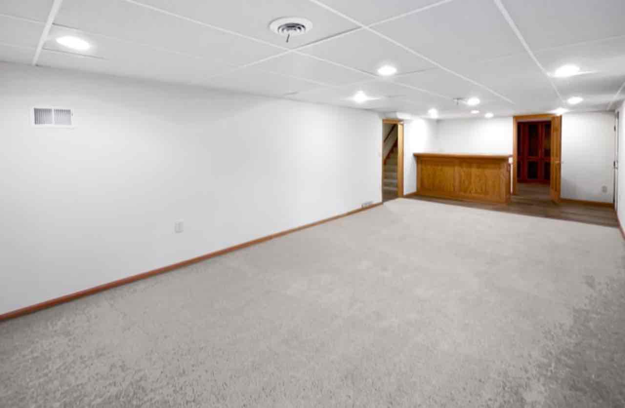 Single family residence available now
