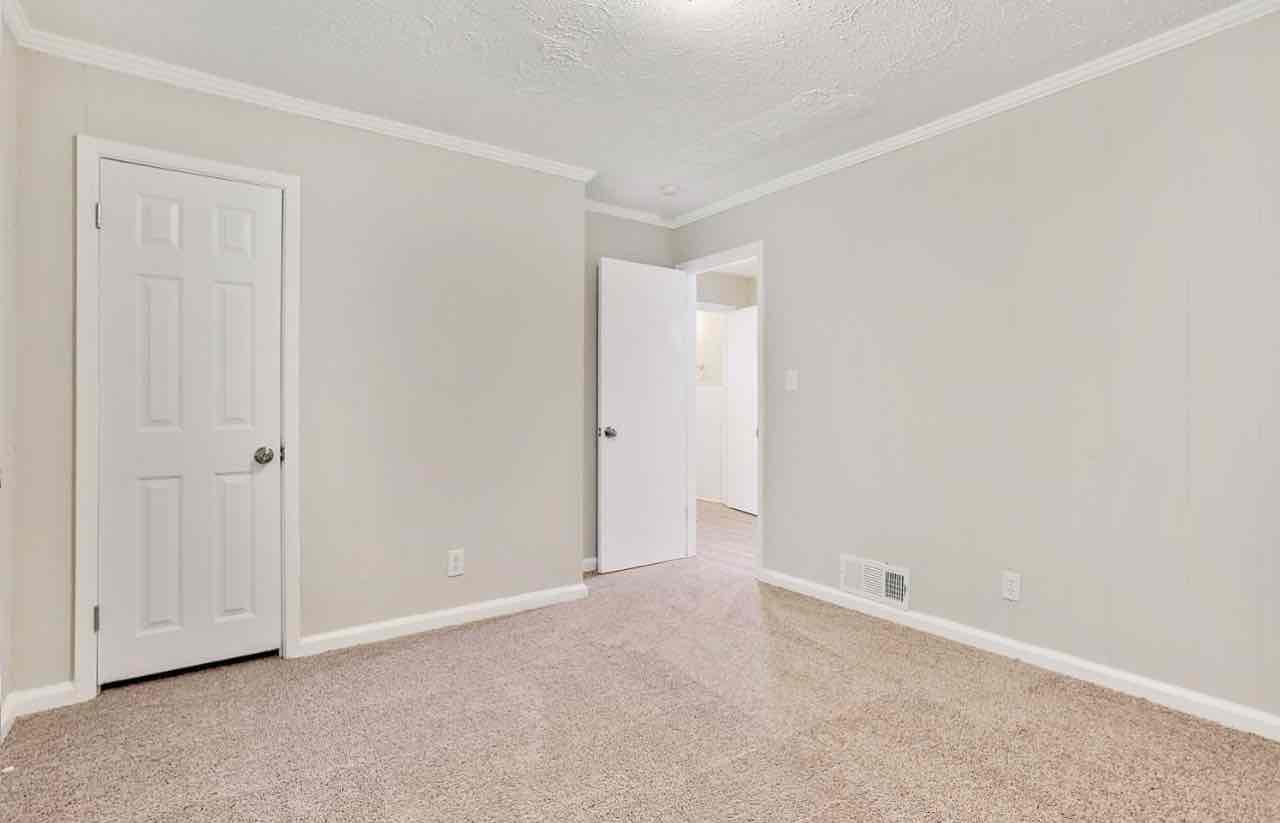 Lovely and Adorable House for Rent in  Ousley St