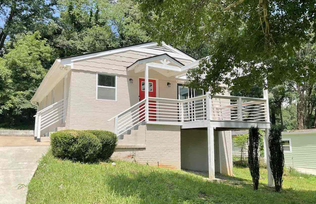 One-unit Spacious and Lovely House for Rent