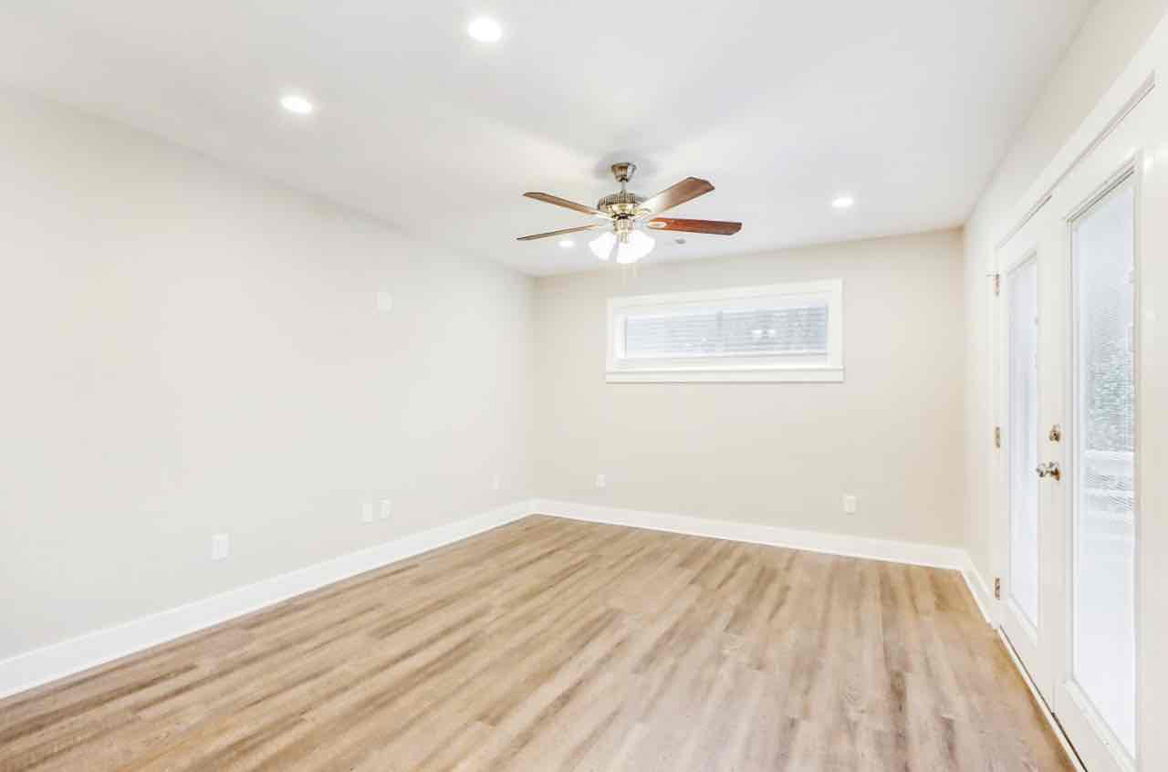 One-unit Spacious and Lovely House for Rent