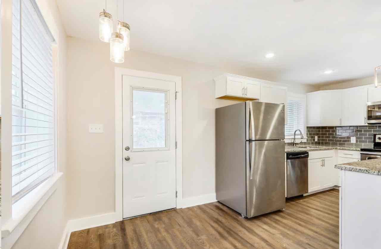 One-unit Spacious and Lovely House for Rent