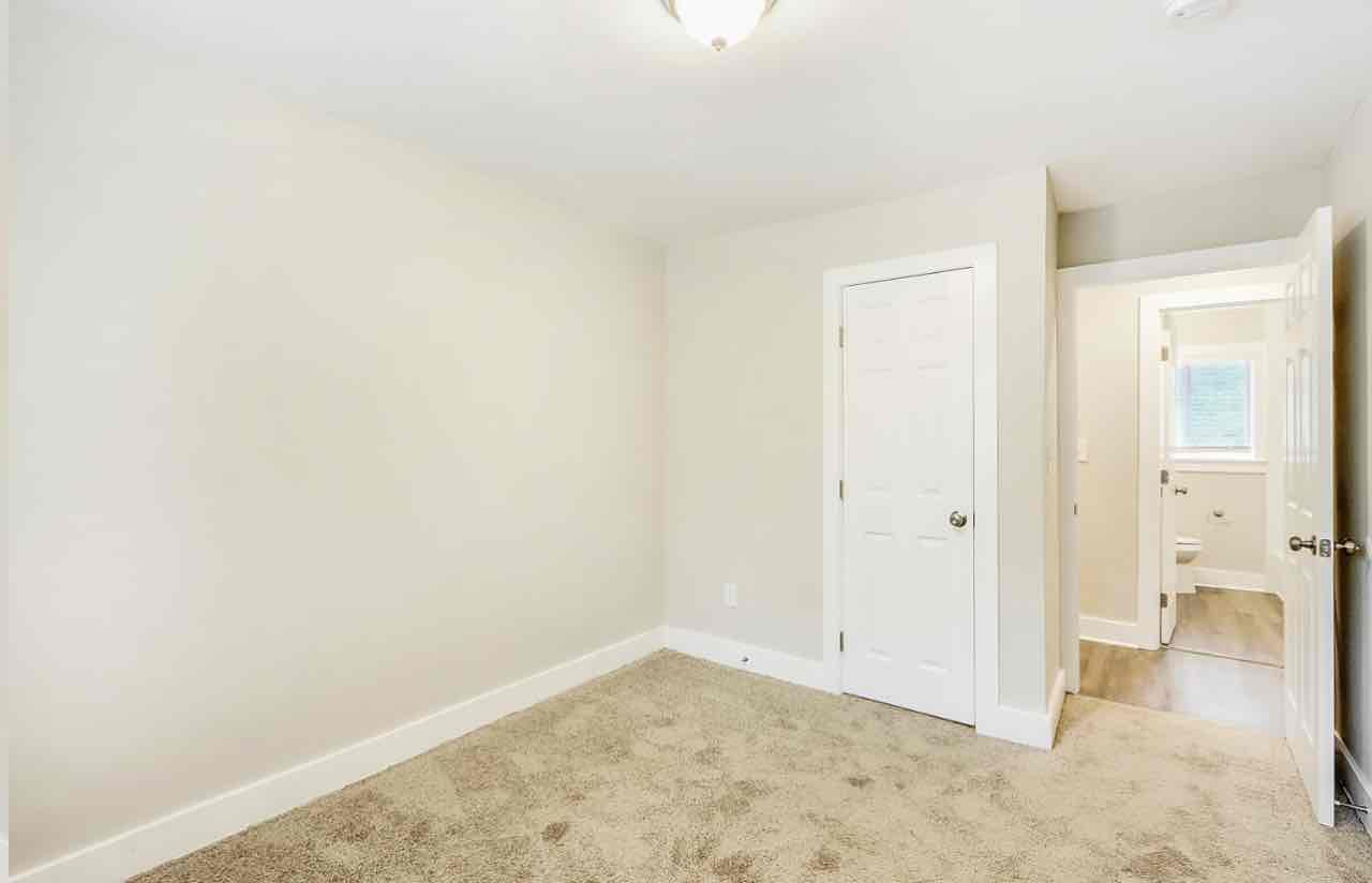 One-unit Spacious and Lovely House for Rent