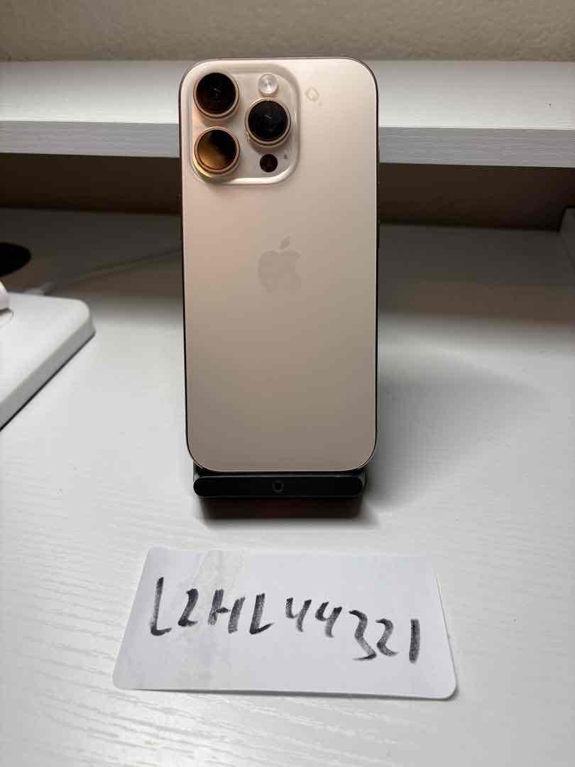 Apple iPhone 16 Pro Unlocked