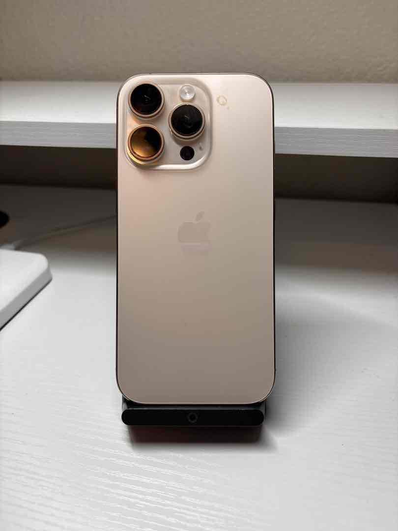 Apple iPhone 16 Pro Unlocked
