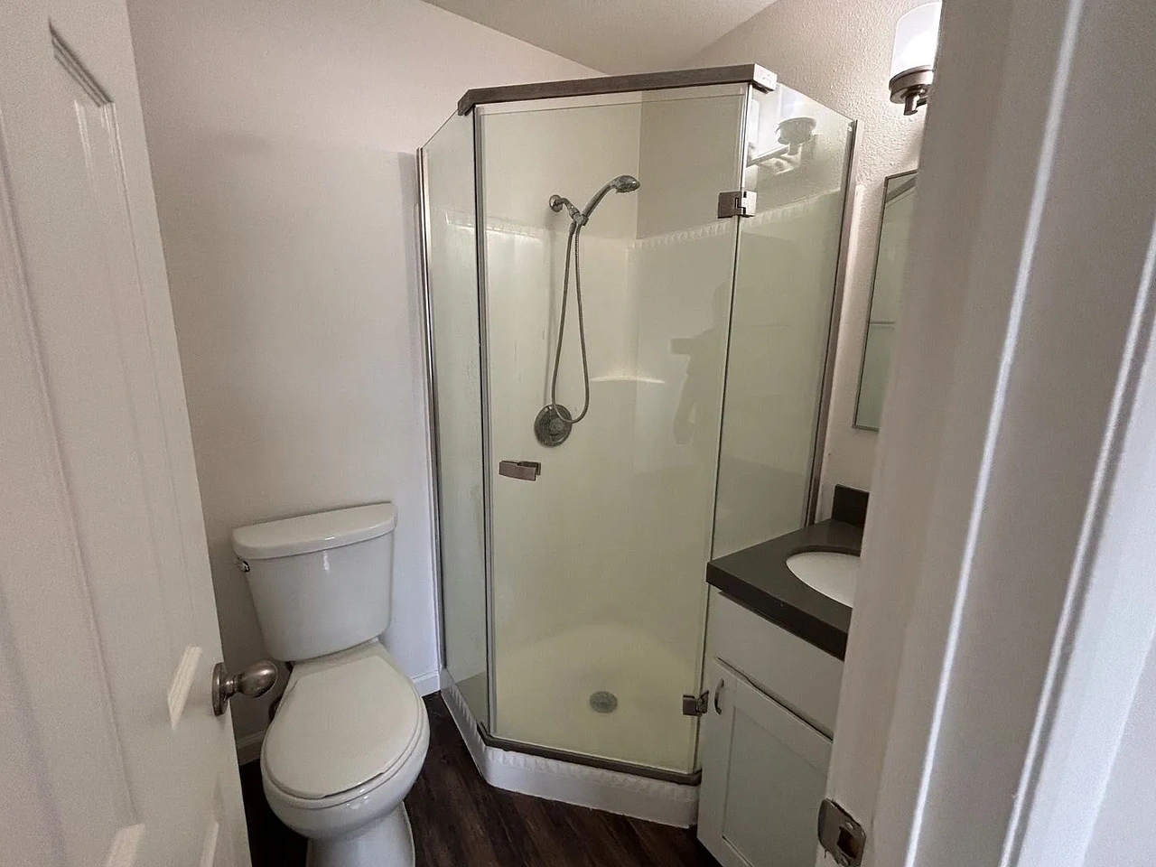 2bed, 2ba apartment for rent.