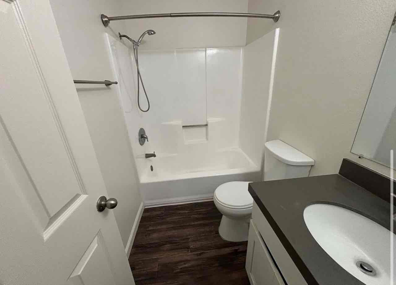 2bed, 2ba apartment for rent.