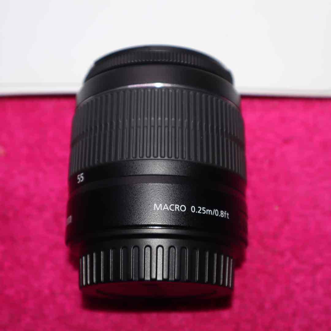 Canon EOS 2000D