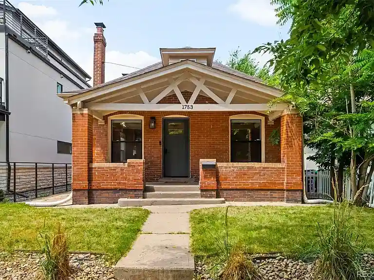 3 bedroom family house for rent