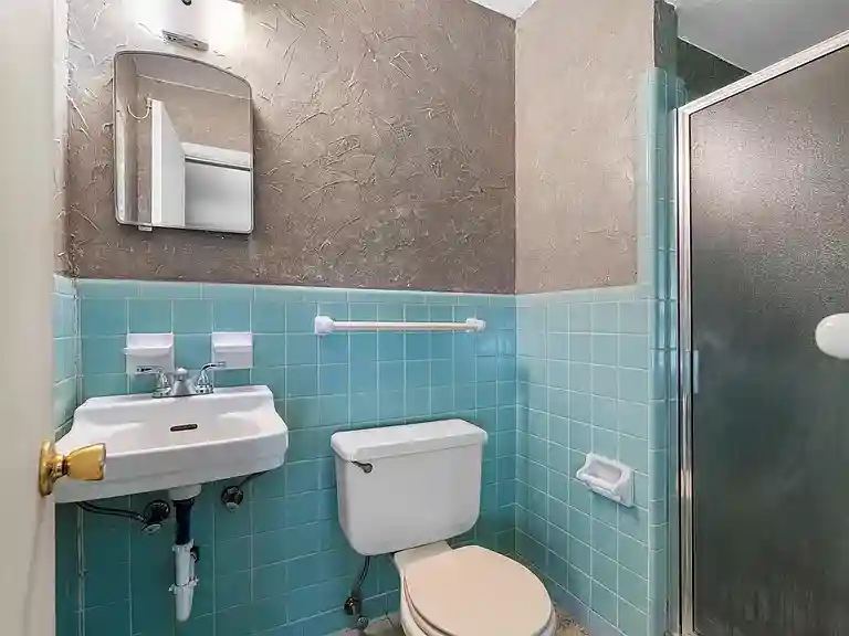 3 bedroom family house for rent