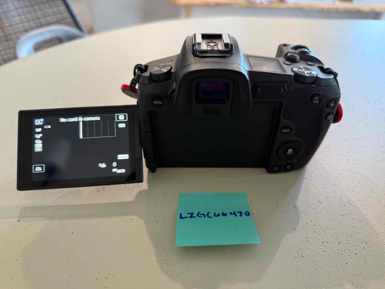 Canon EOS R