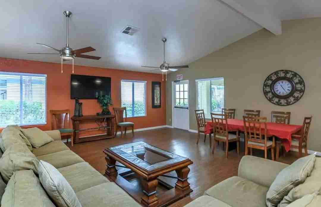 3 bedrooms for rent