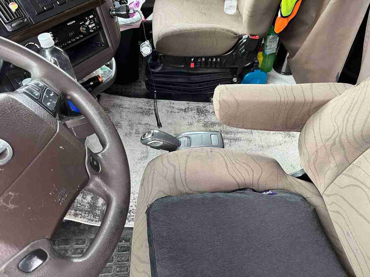 1990 Volvo 760 GLE 898,000 mi