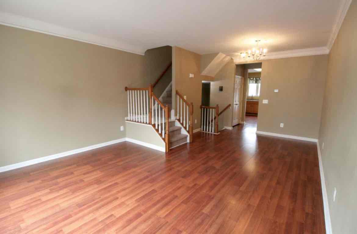 3beds 2.5baths 1718sqft