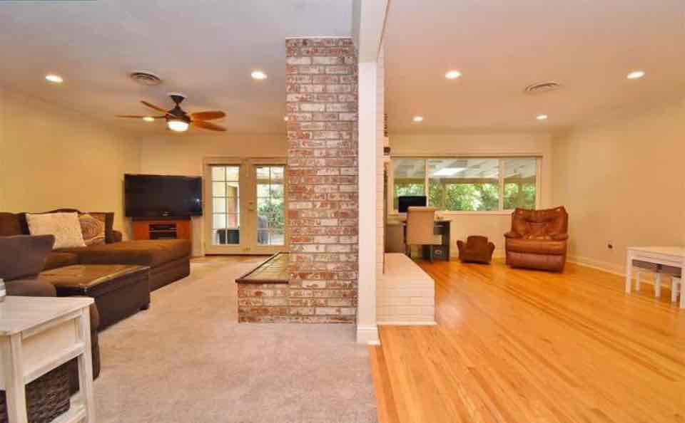 Spacious 3 bedrooms house coming 8/1
