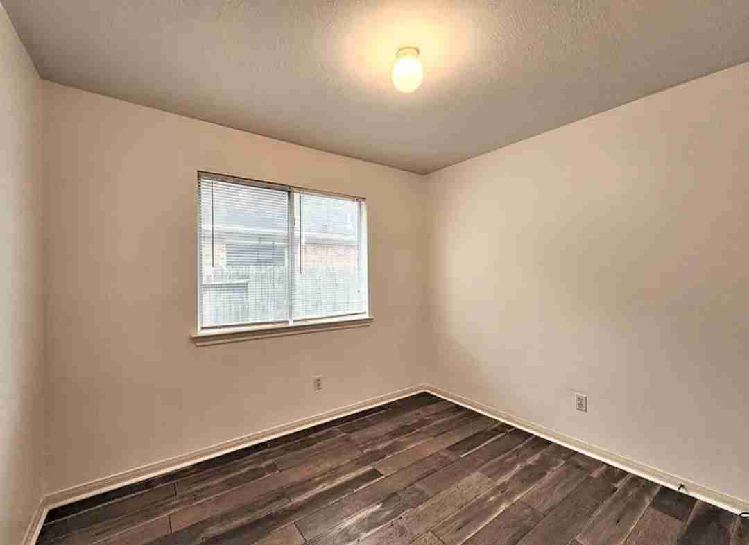 3 bedrooms for rent