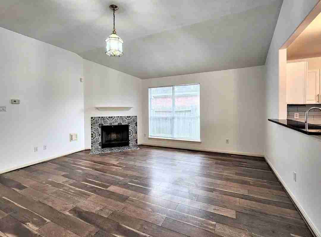 3 bedrooms for rent