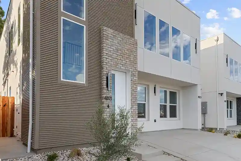 3 bedrooms for rent