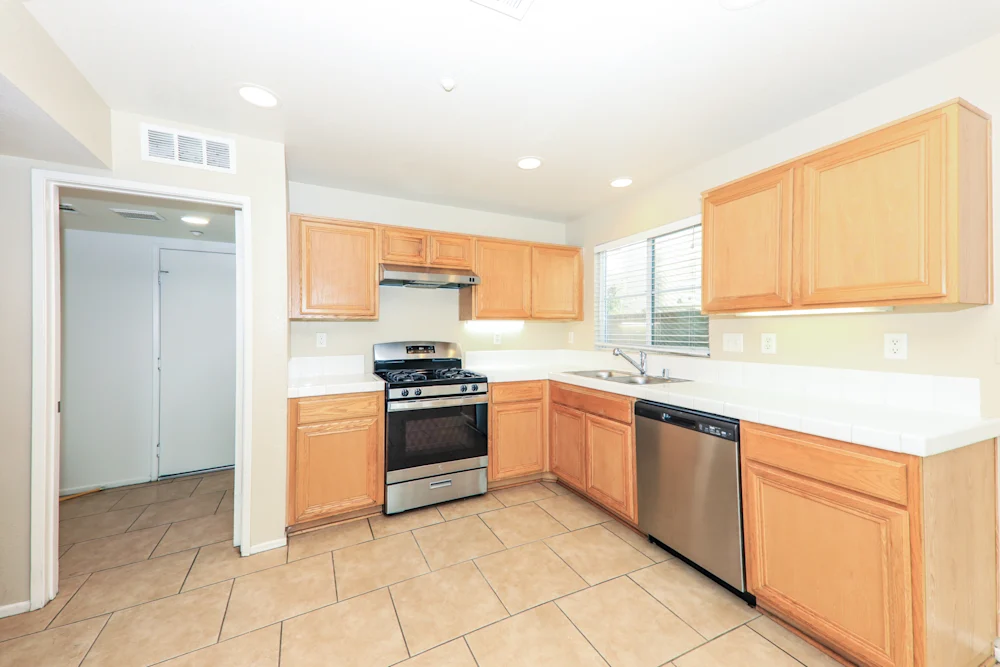 LOVELY SINGLE FAMILY HOME