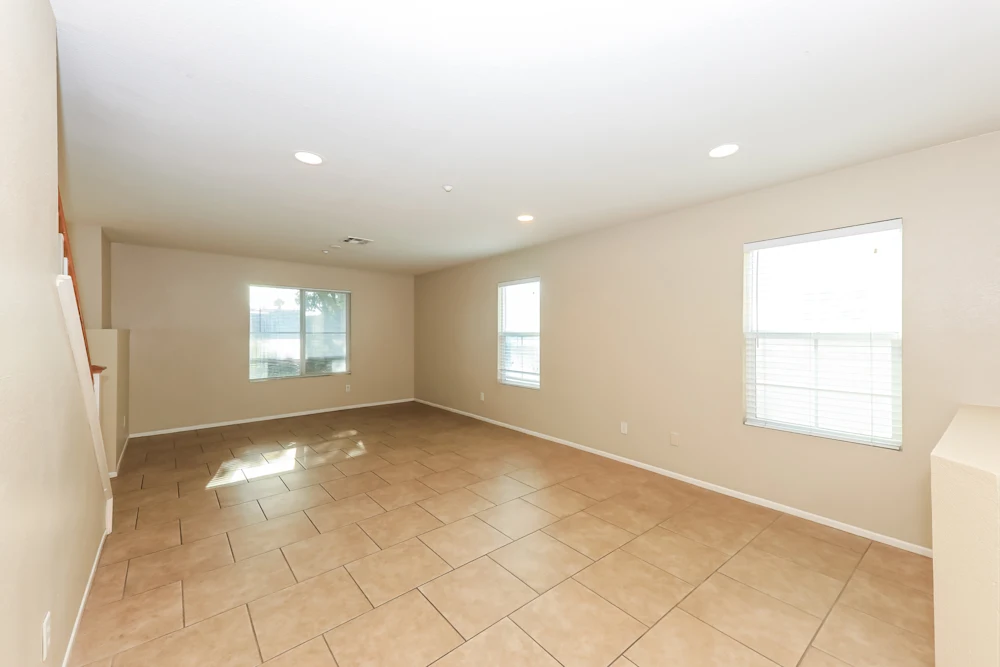 LOVELY SINGLE FAMILY HOME