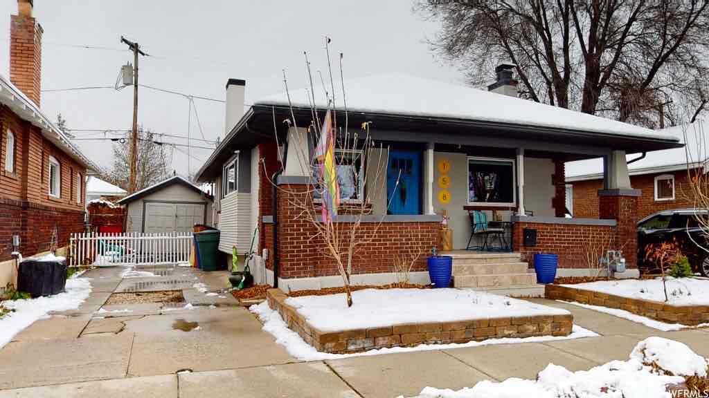 SINGLE FAMILY HOME