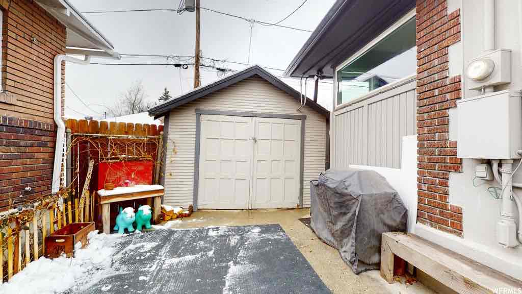 SINGLE FAMILY HOME