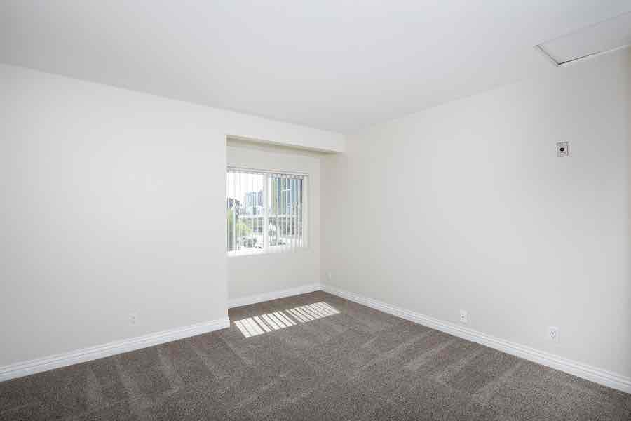Just what you're looking for! 1 Bed / 1 Bath. Come and see!