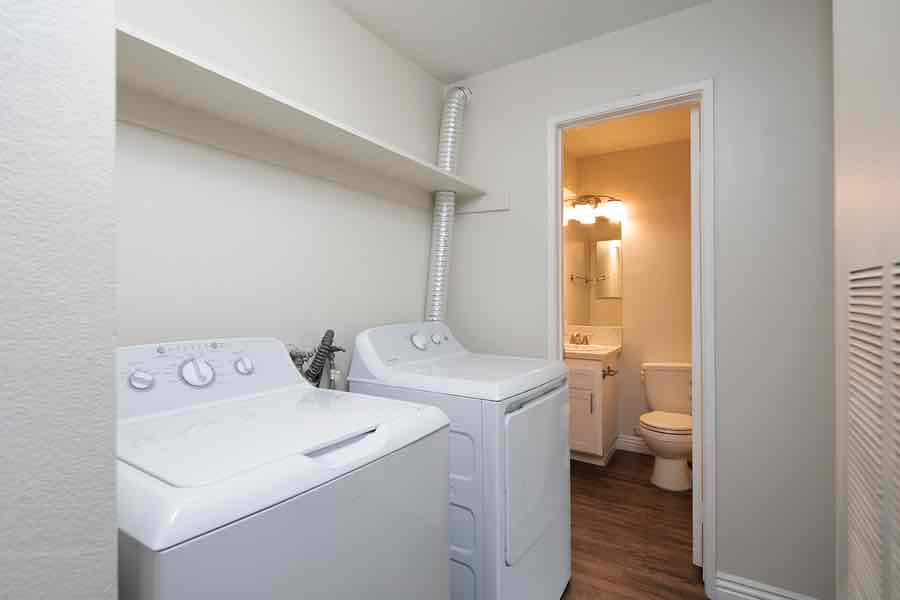 Just what you're looking for! 1 Bed / 1 Bath. Come and see!