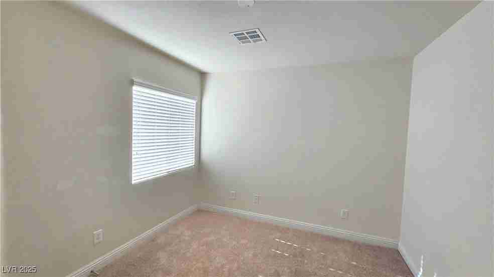 3 bedroom 2.5bathroom home for rent