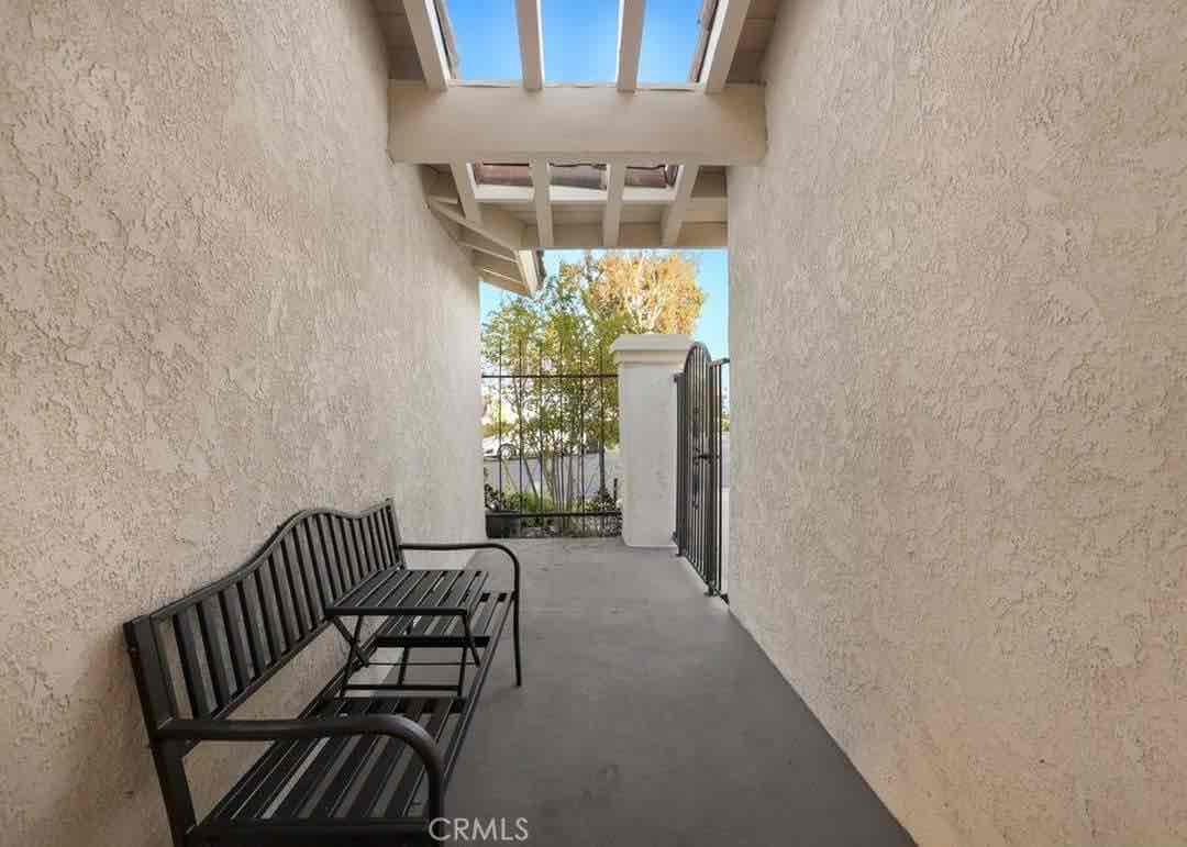 Spacious single family home 2 bed 1 bath car garage