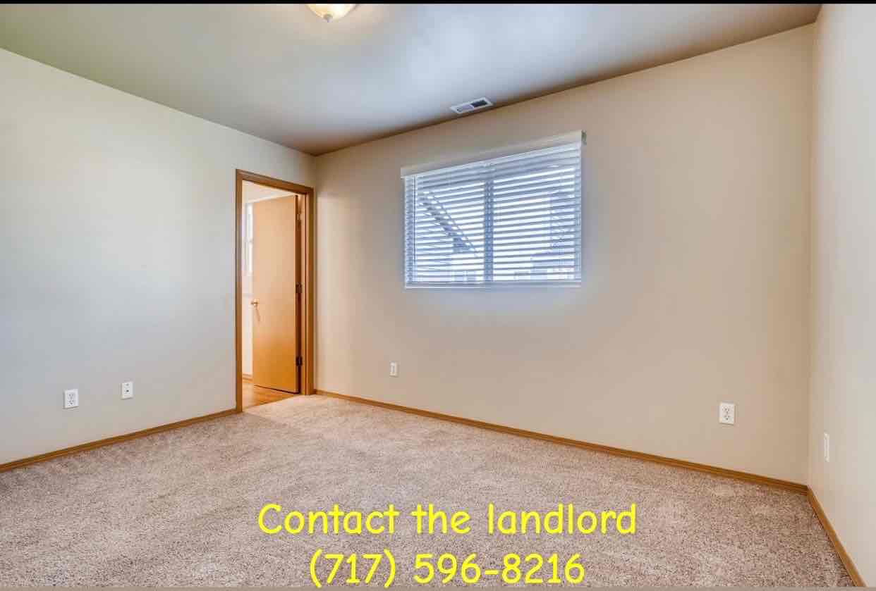 3BEDS & 2BATHS Available For Rent