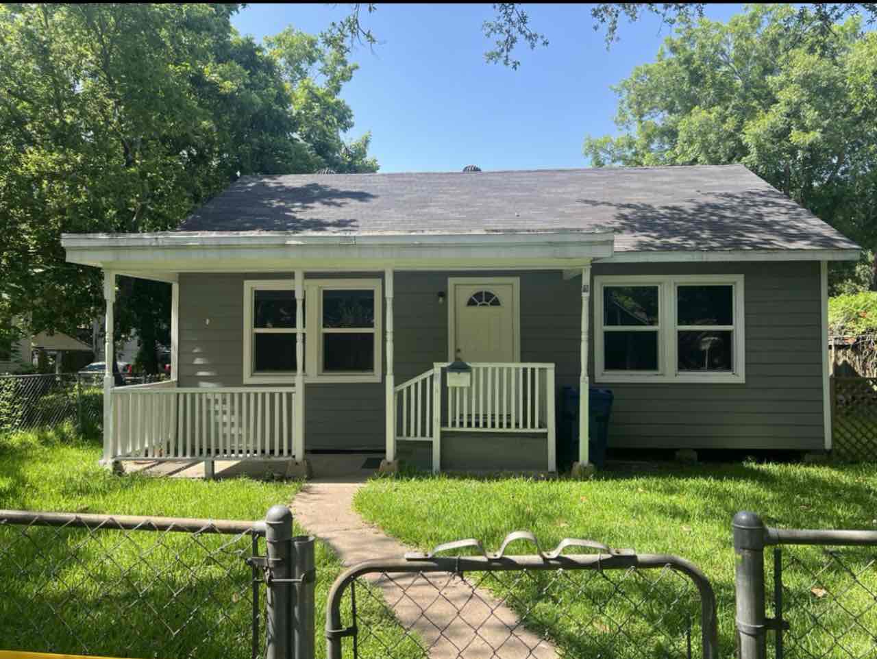 3 Bedroom Apartments