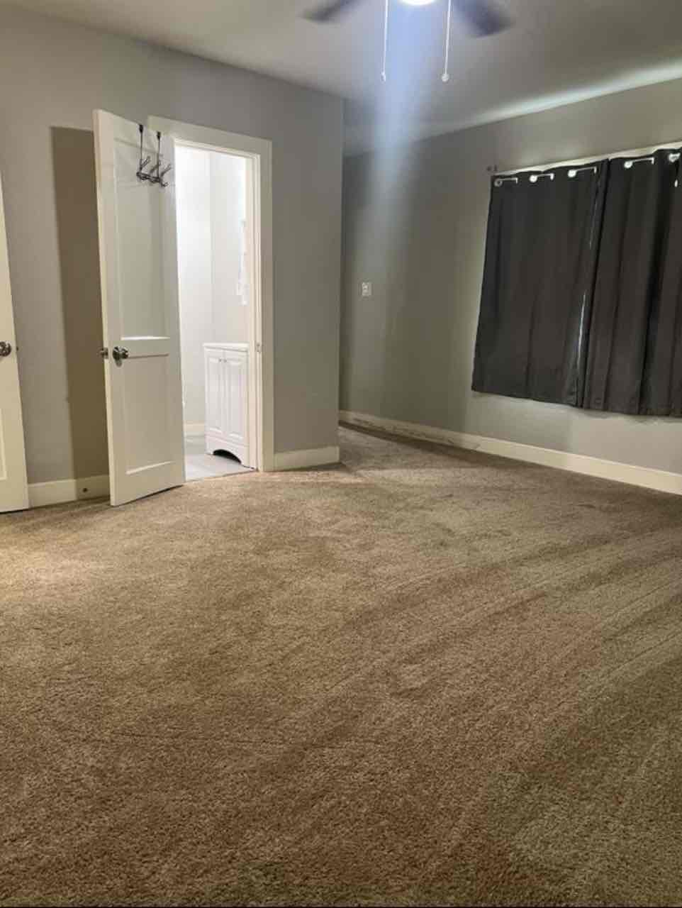 3 Bedroom Apartments