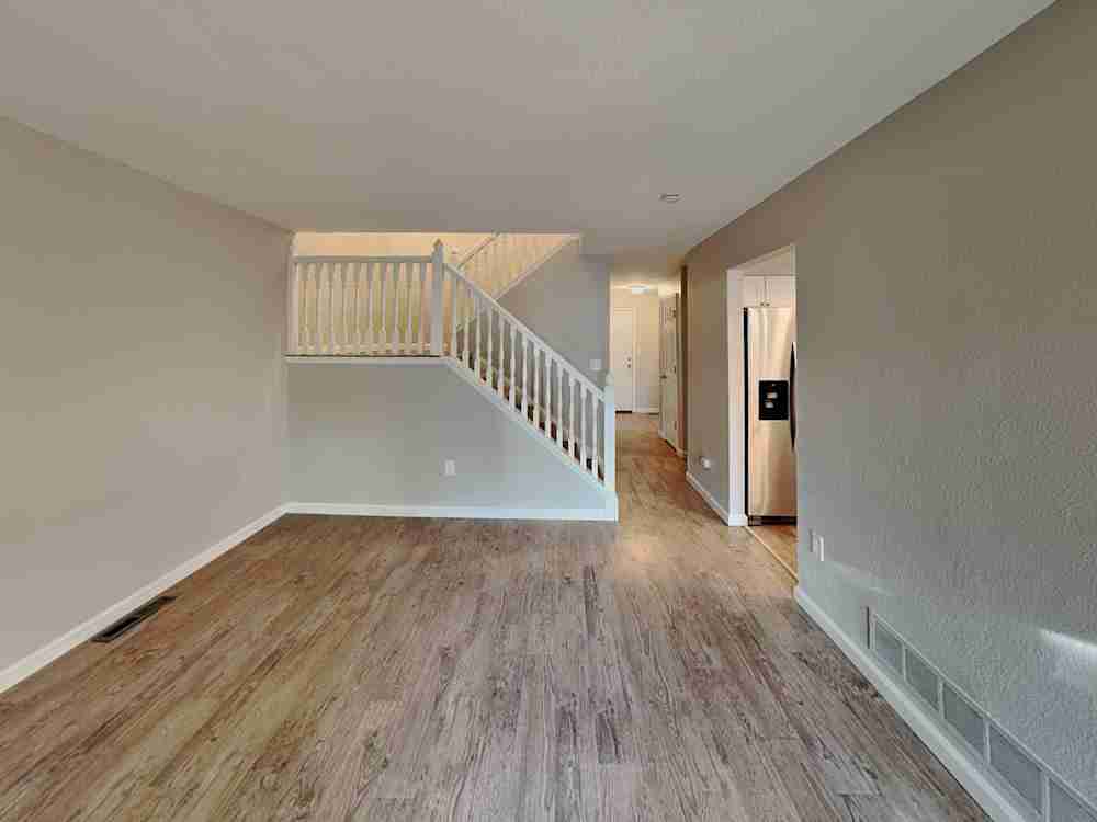 SINGLE FAMILY HOME FOR RENT