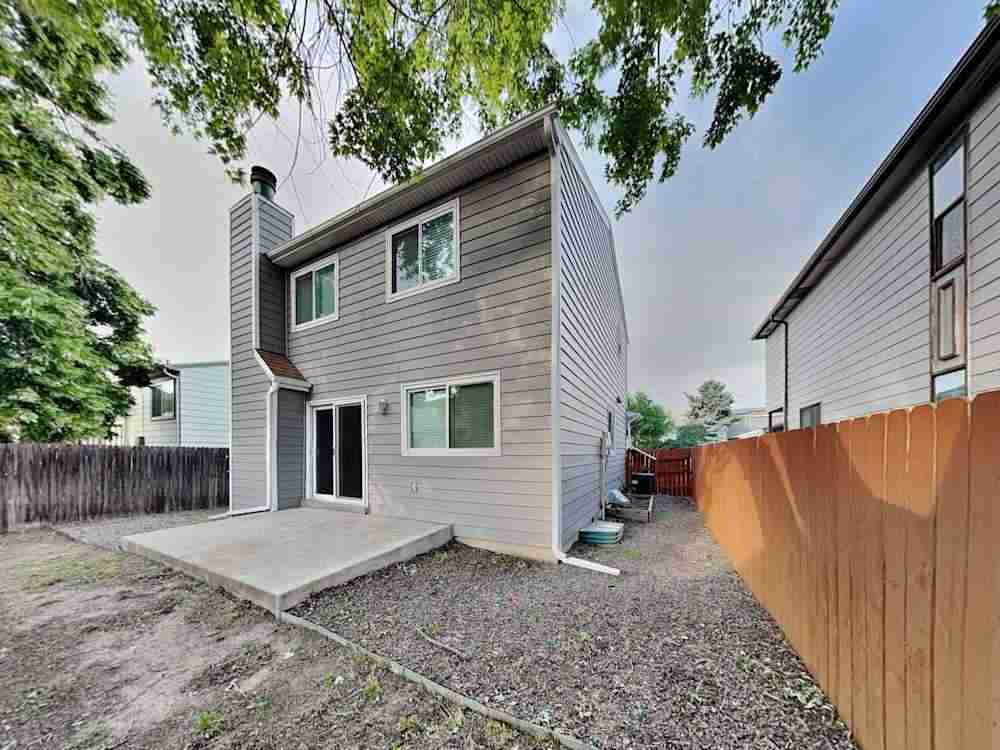 SINGLE FAMILY HOME FOR RENT