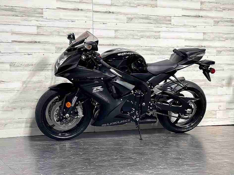 2024 Suzuki GSX R600 available