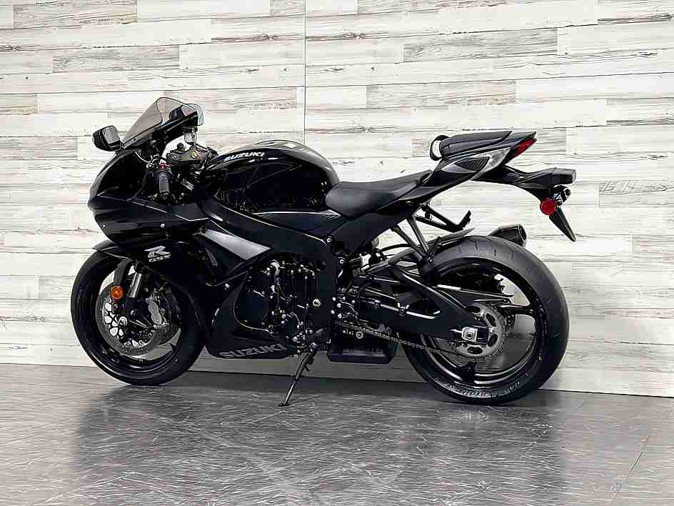 2024 Suzuki GSX R600 available