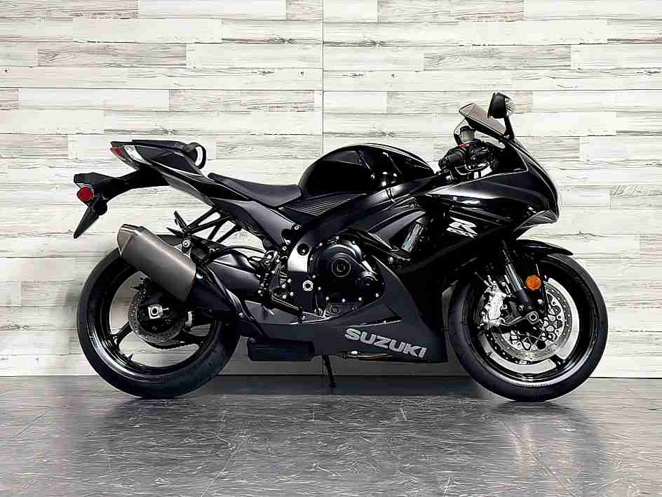 2024 Suzuki GSX R600 available