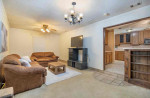 3 beds & 2 baths Apartment