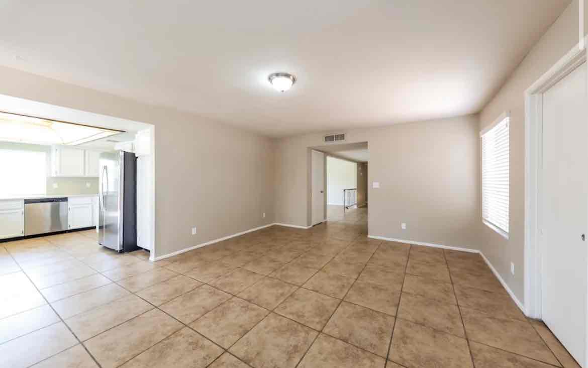 SINGLE FAMILY HOME