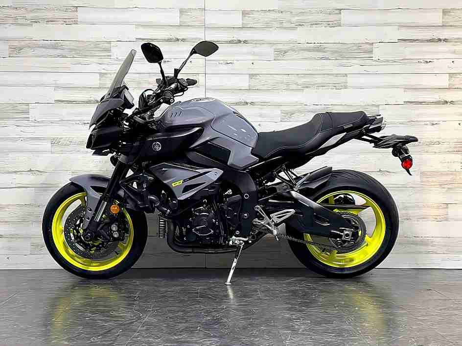 2017 Yamaha FZ-10