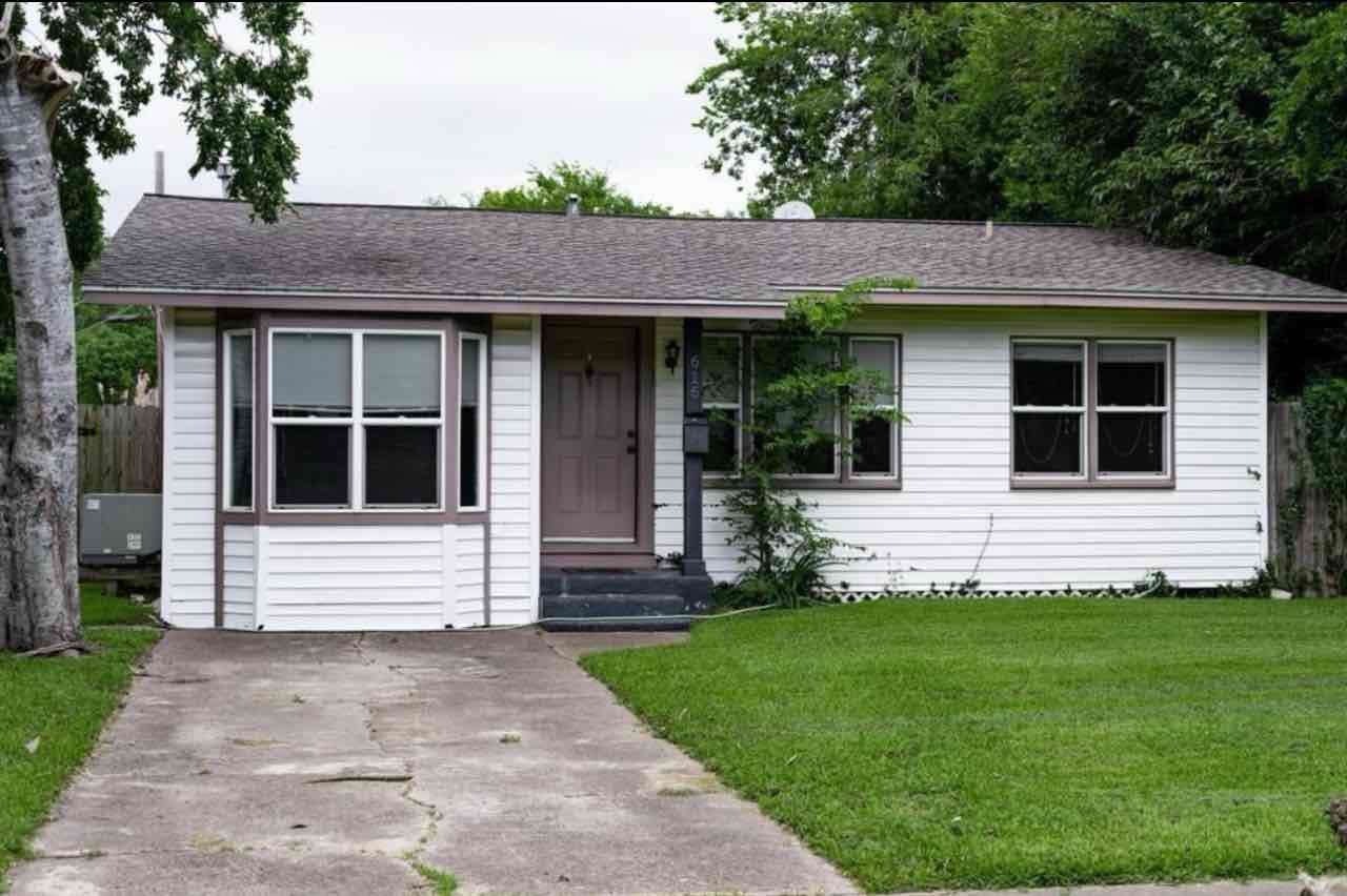 3 Bedroom Apartments