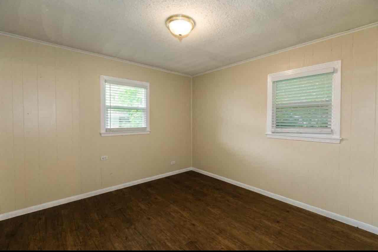 3 Bedroom Apartments