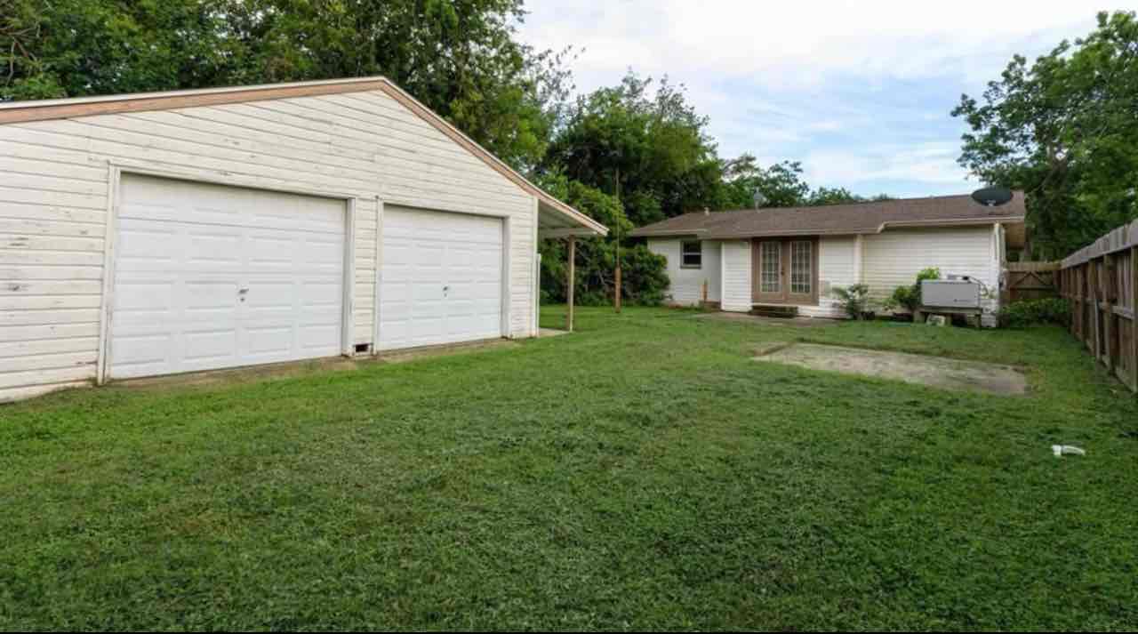 3 Bedroom Apartments