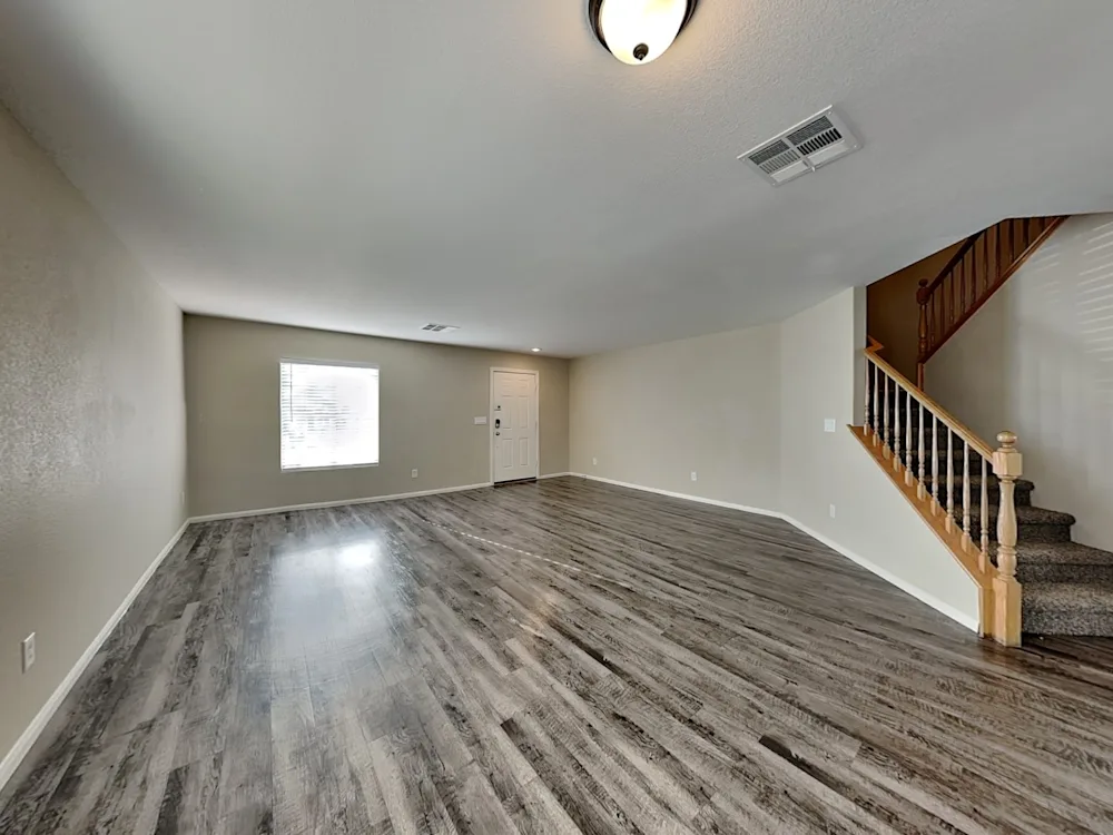 Home for rent 3 beds 2 baths