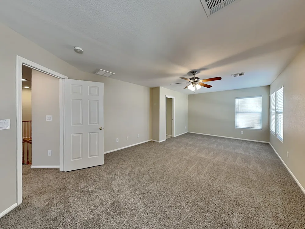 Home for rent 3 beds 2 baths