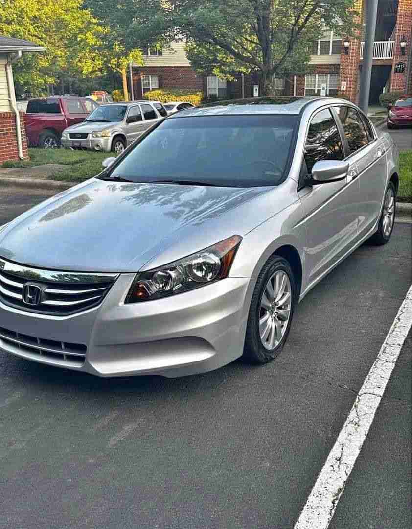 2012 Honda Accord EX-L V-6 90,000 mi