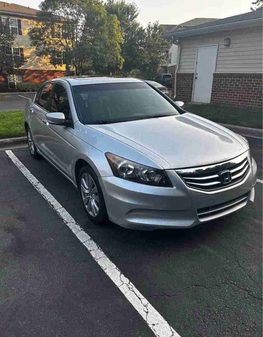 2012 Honda Accord EX-L V-6 90,000 mi