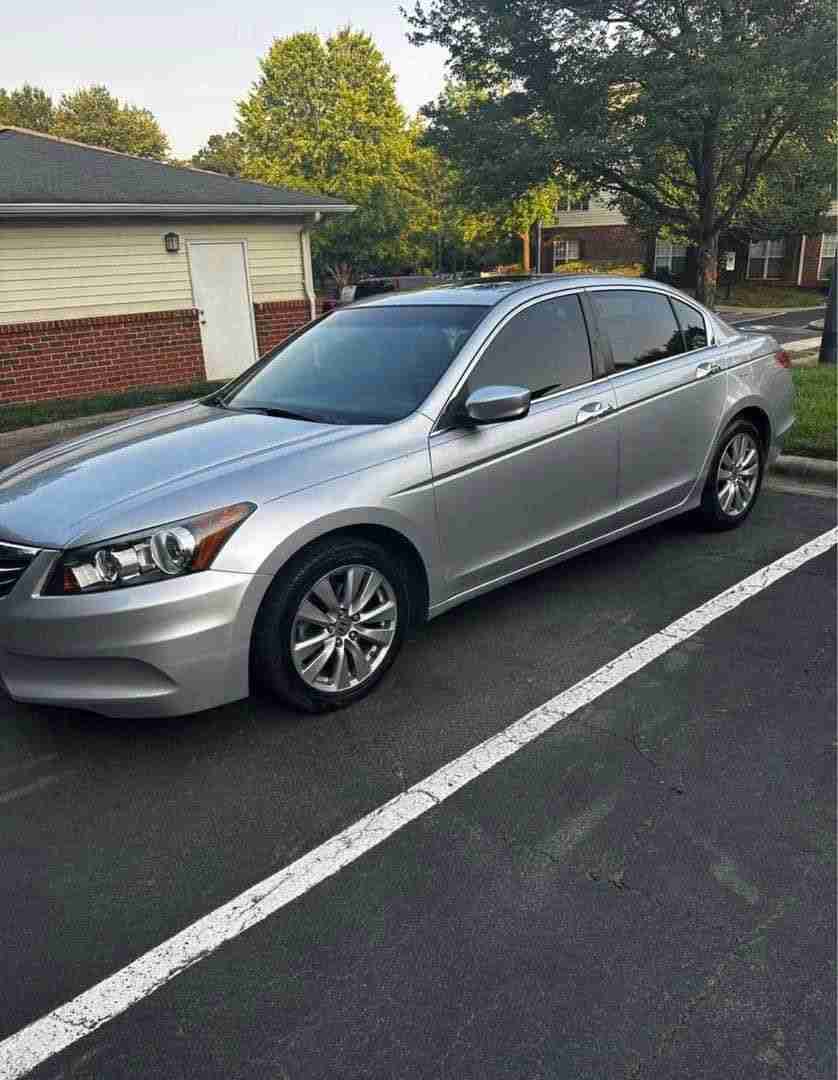 2012 Honda Accord EX-L V-6 90,000 mi