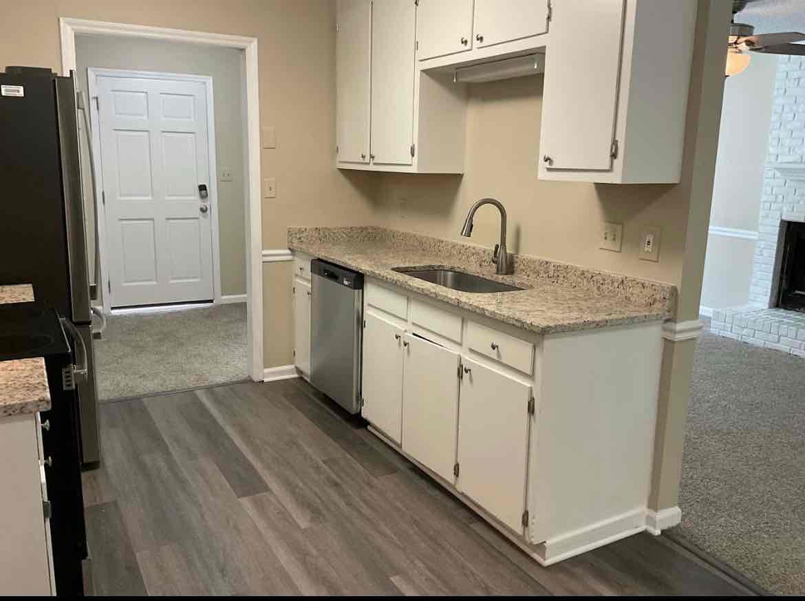 Affordable & Well-Maintained – Your Dream Starter Home!
