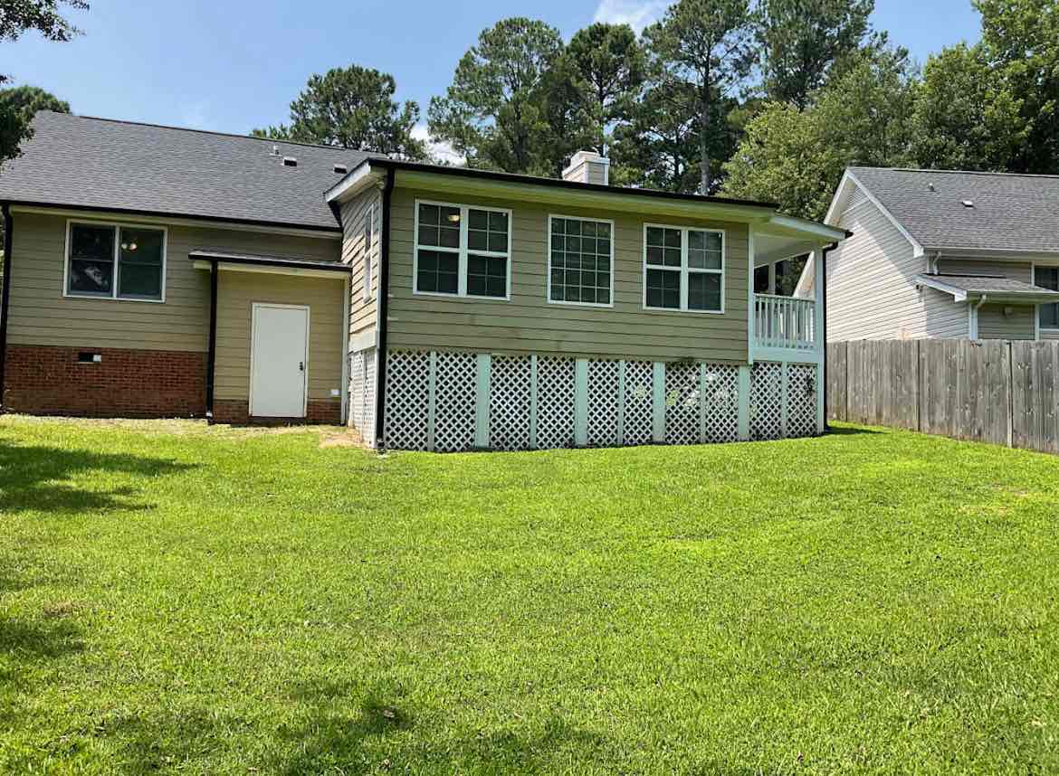 Affordable & Well-Maintained – Your Dream Starter Home!